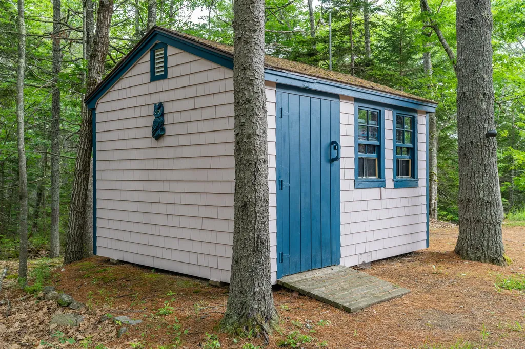 52 Oak Run Road Westport Island ME 04578