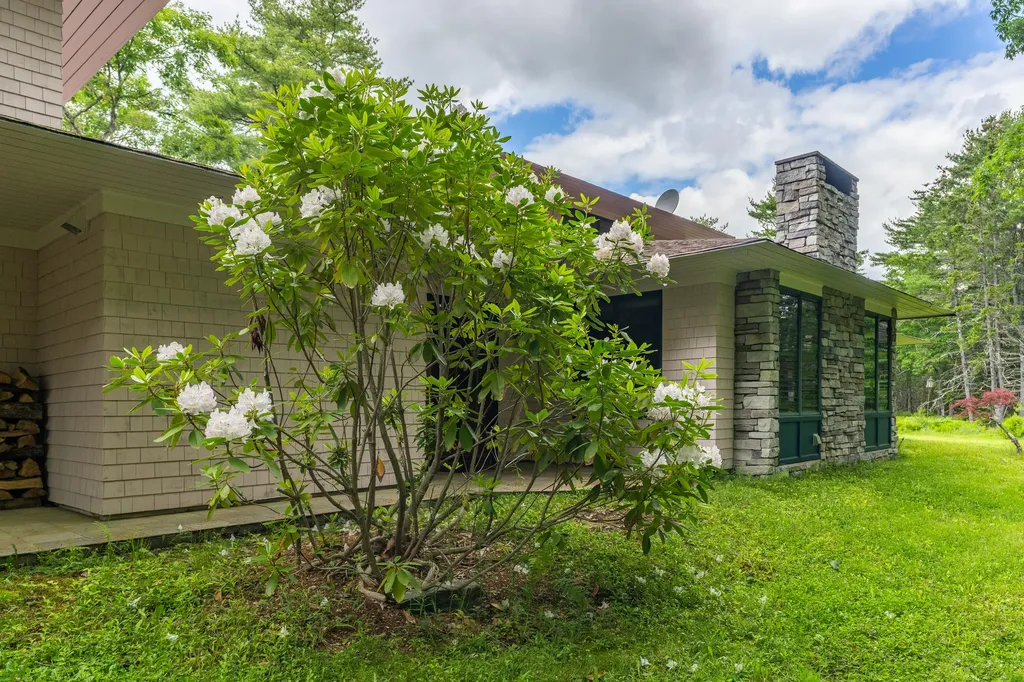 52 Oak Run Road Westport Island ME 04578