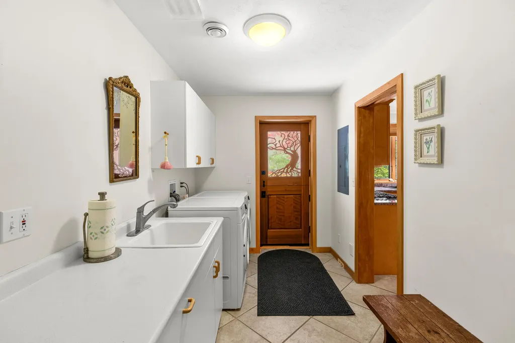 52 Oak Run Road Westport Island ME 04578