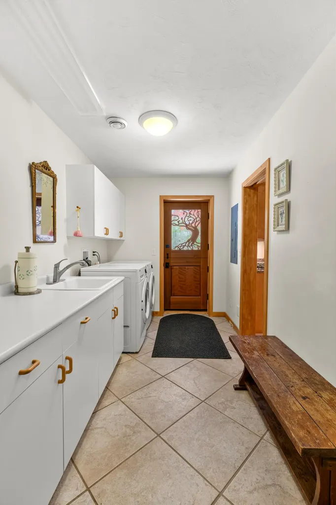 52 Oak Run Road Westport Island ME 04578