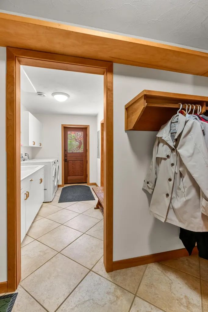 52 Oak Run Road Westport Island ME 04578