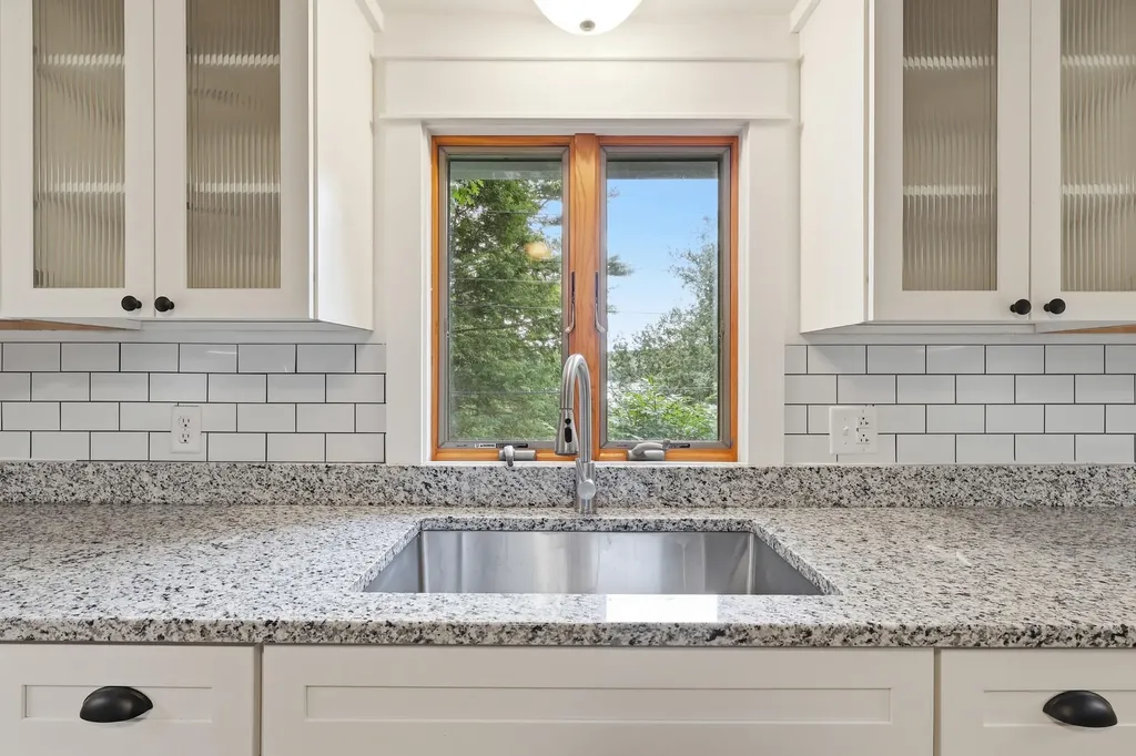 132 N Shore Lane Winthrop ME 04364