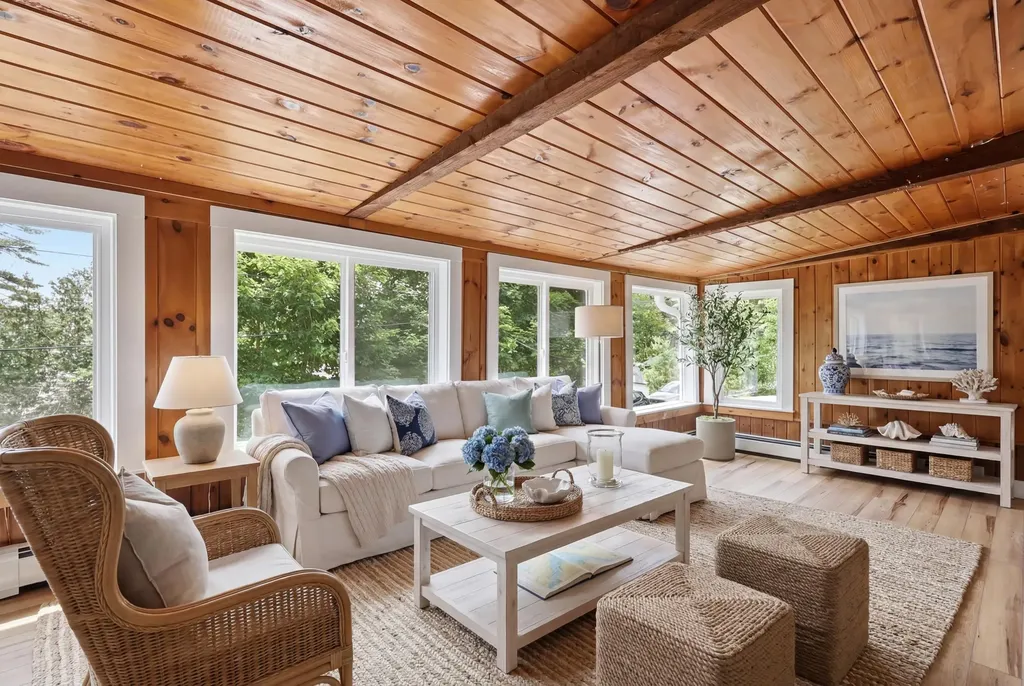 132 N Shore Lane Winthrop ME 04364