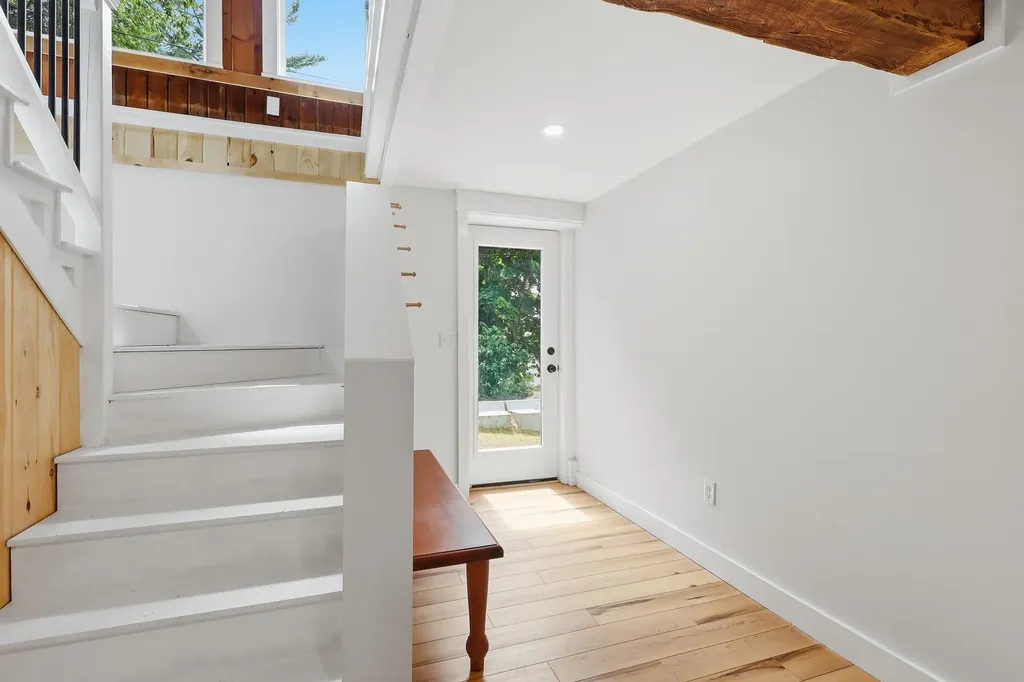 132 N Shore Lane Winthrop ME 04364