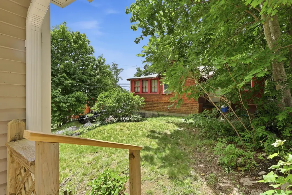 132 N Shore Lane Winthrop ME 04364