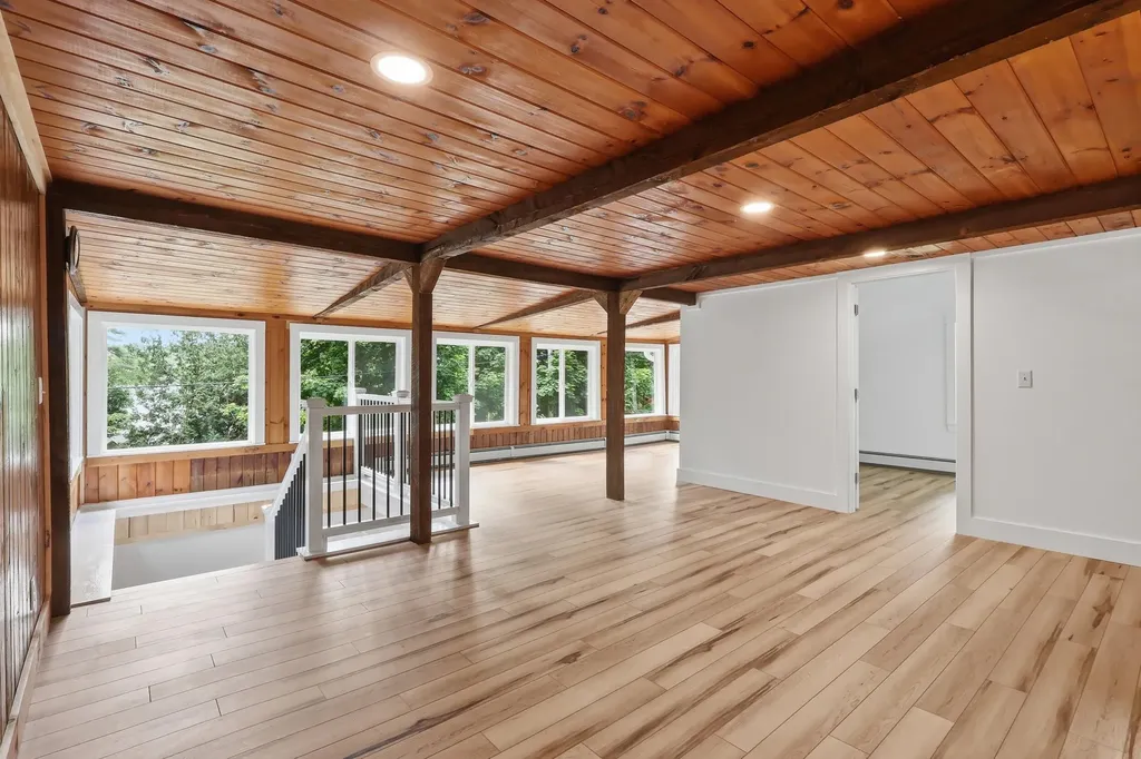 132 N Shore Lane Winthrop ME 04364