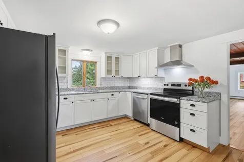 132 N Shore Lane Winthrop ME 04364