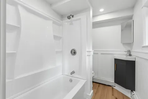 132 N Shore Lane Winthrop ME 04364