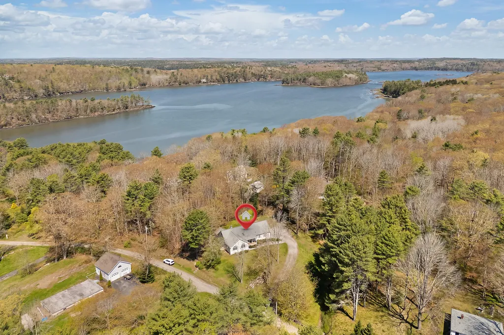 23 Sunny Acres Lane Boothbay ME 04537
