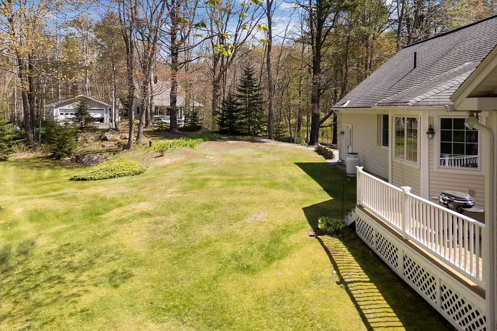 23 Sunny Acres Lane Boothbay ME 04537