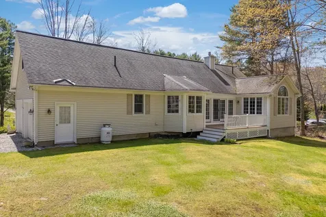 23 Sunny Acres Lane Boothbay ME 04537