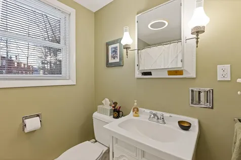 84 Windsor Avenue Augusta ME 04330