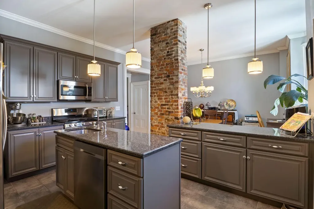 258 Vaughan Street Portland ME 04102