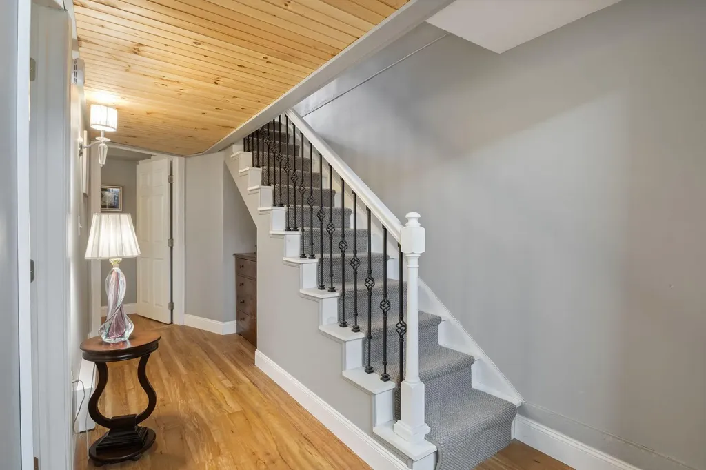 258 Vaughan Street Portland ME 04102