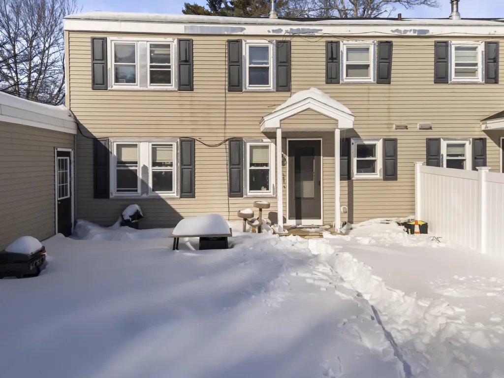 7 Krampf Circle Brunswick ME 04011
