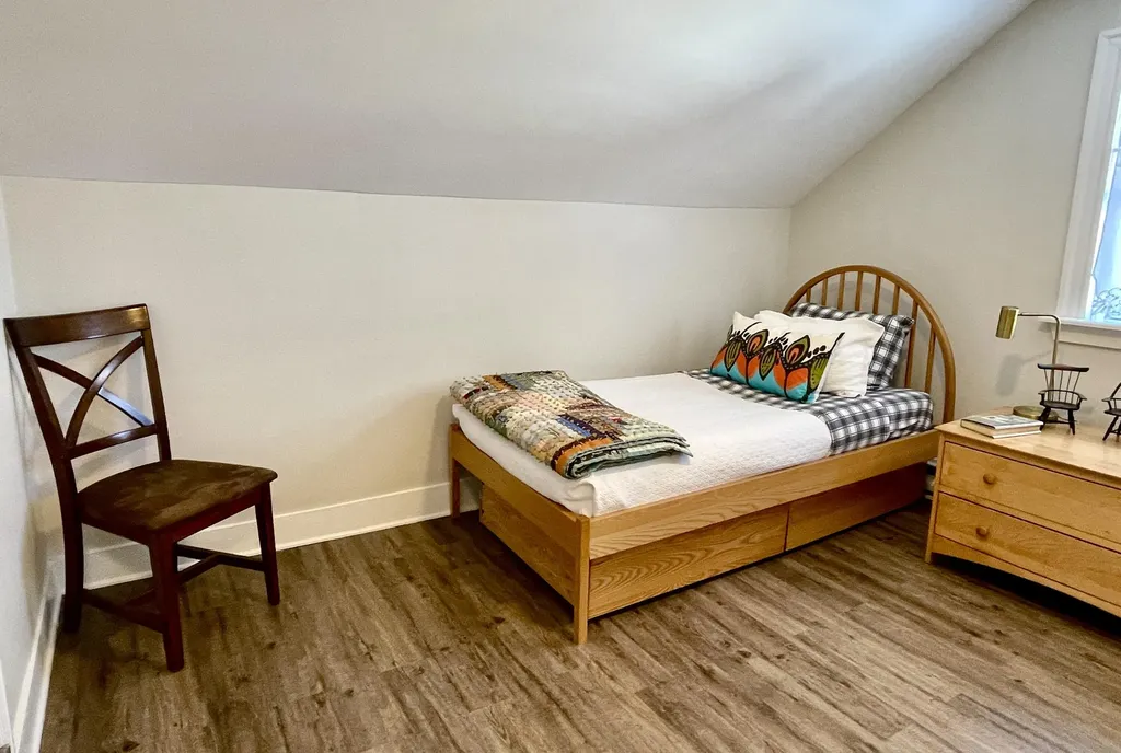 53 Chestnut Street Bath ME 04530