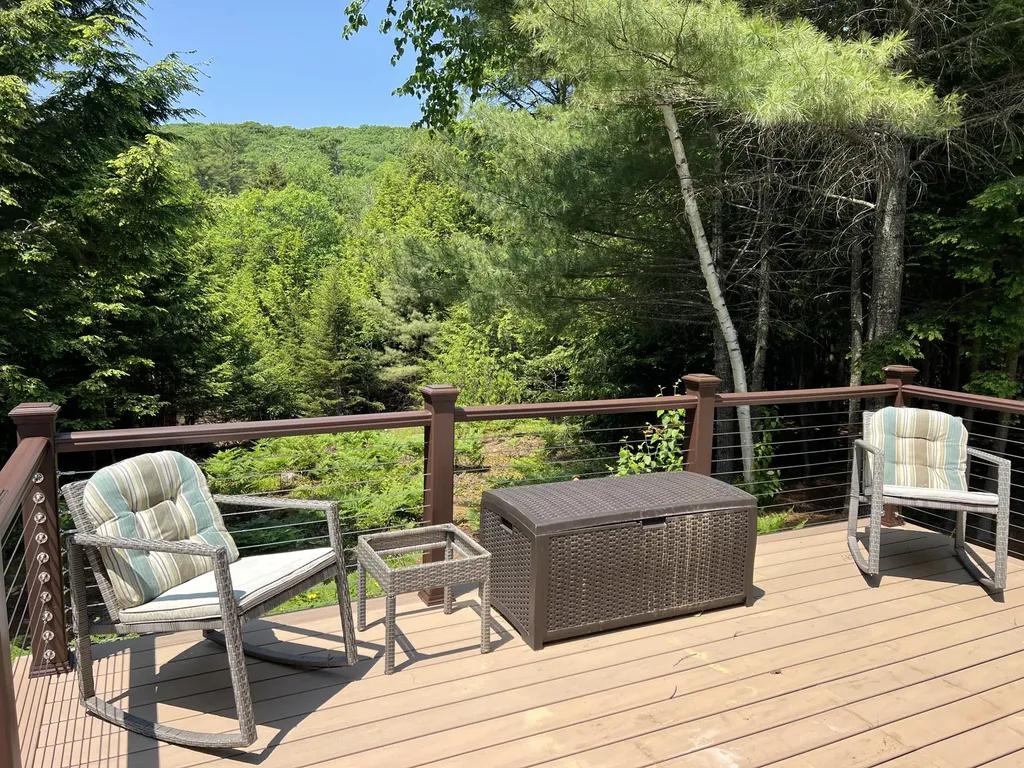 291 Molyneaux Road Camden ME 04843