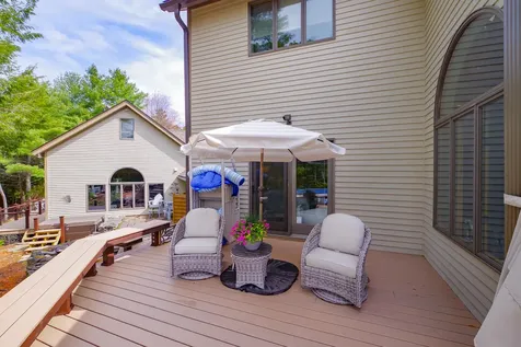 291 Molyneaux Road Camden ME 04843