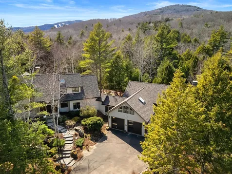 291 Molyneaux Road Camden ME 04843