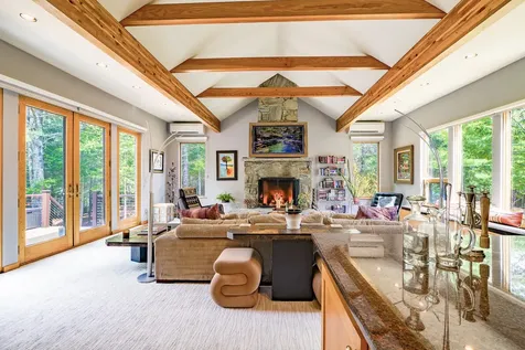 291 Molyneaux Road Camden ME 04843