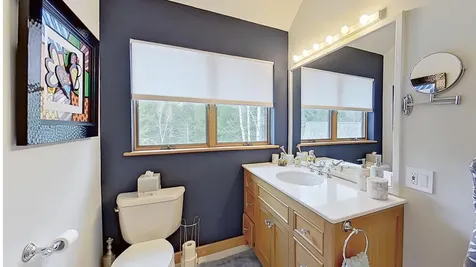 291 Molyneaux Road Camden ME 04843
