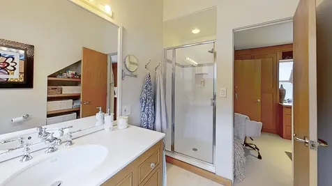 291 Molyneaux Road Camden ME 04843