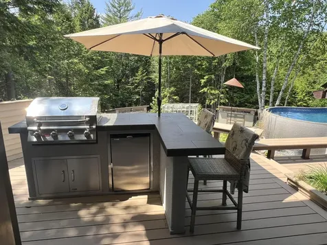 291 Molyneaux Road Camden ME 04843