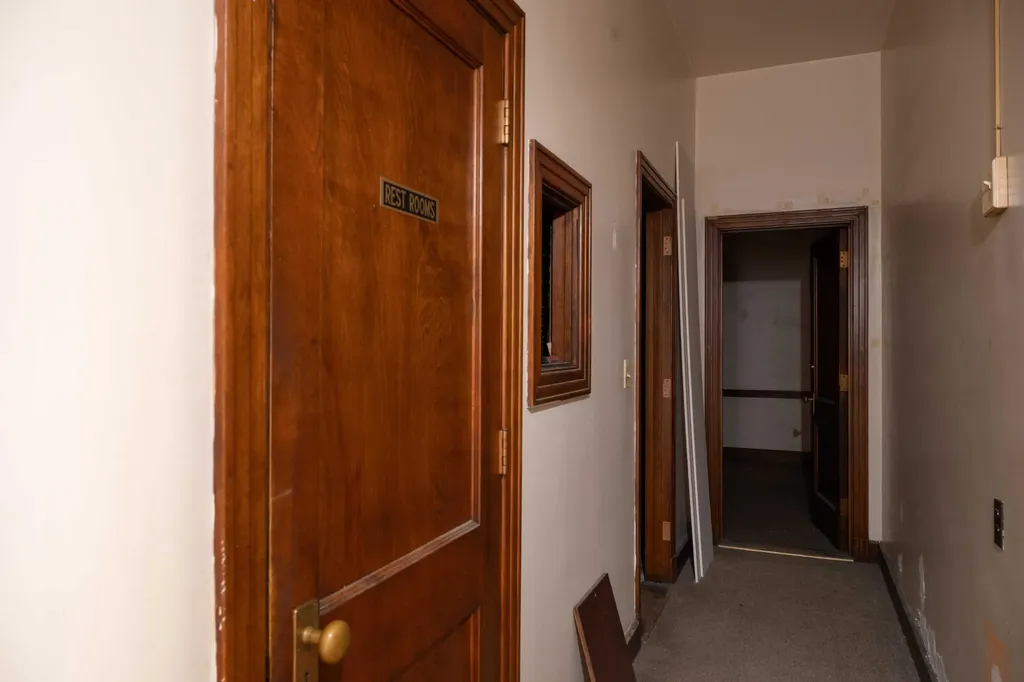 108 Lisbon Street Lewiston ME 04240
