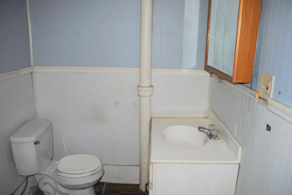 51 Pleasant Street Sanford ME 04083