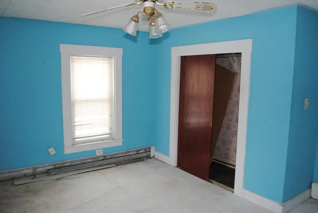 51 Pleasant Street Sanford ME 04083