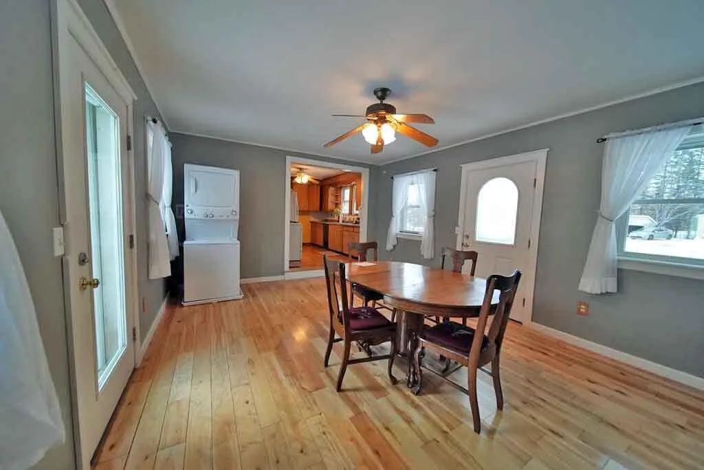 20 Cleaves Street Crystal ME 04747