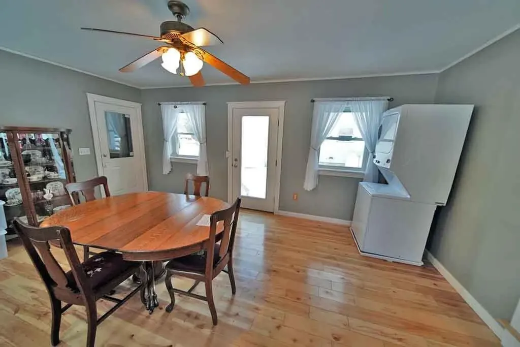 20 Cleaves Street Crystal ME 04747