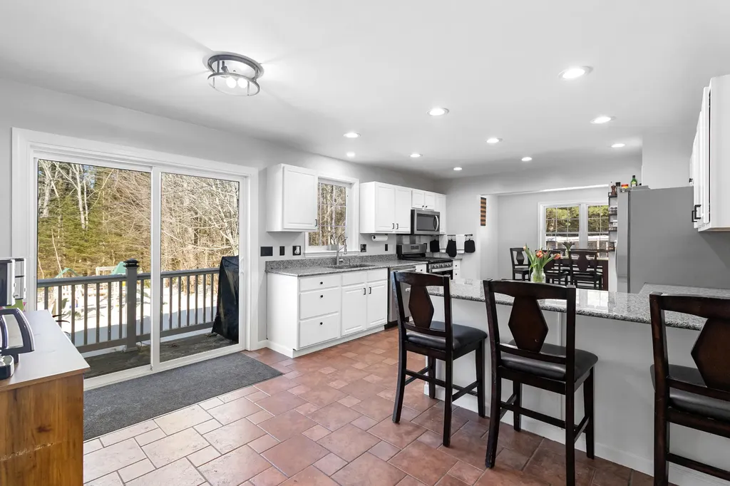 49 Balsam Drive Waldoboro ME 04572