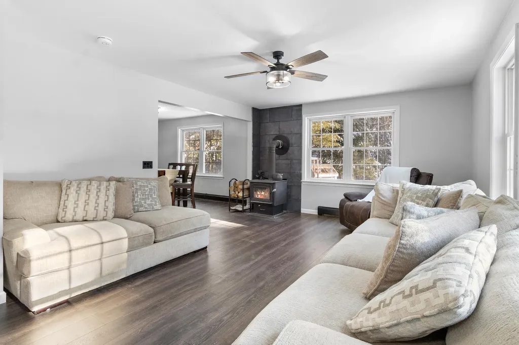 49 Balsam Drive Waldoboro ME 04572