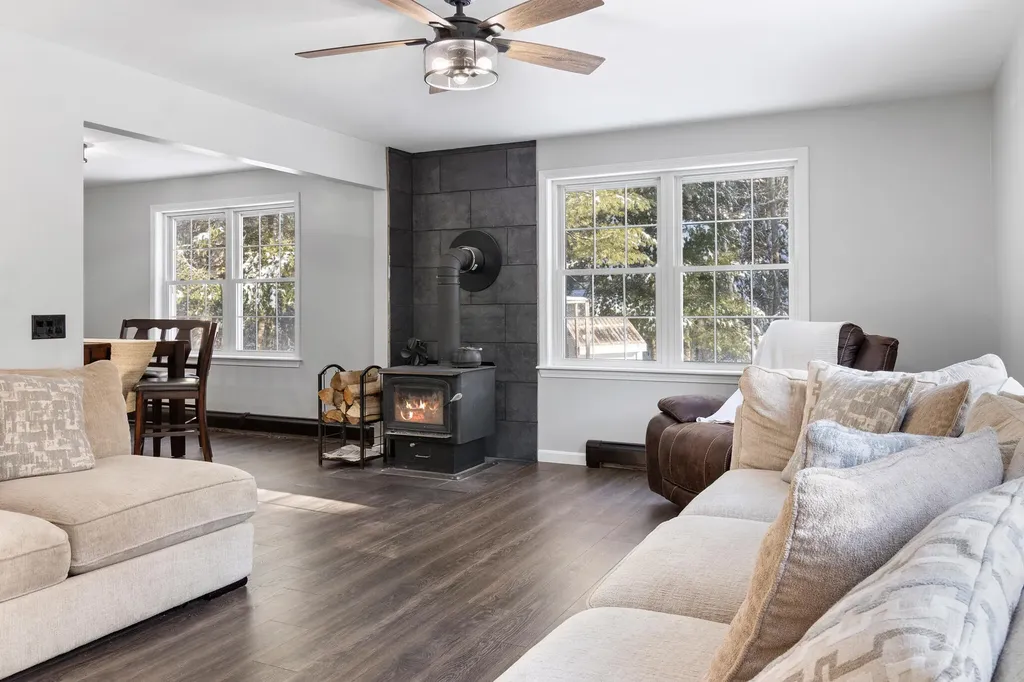 49 Balsam Drive Waldoboro ME 04572
