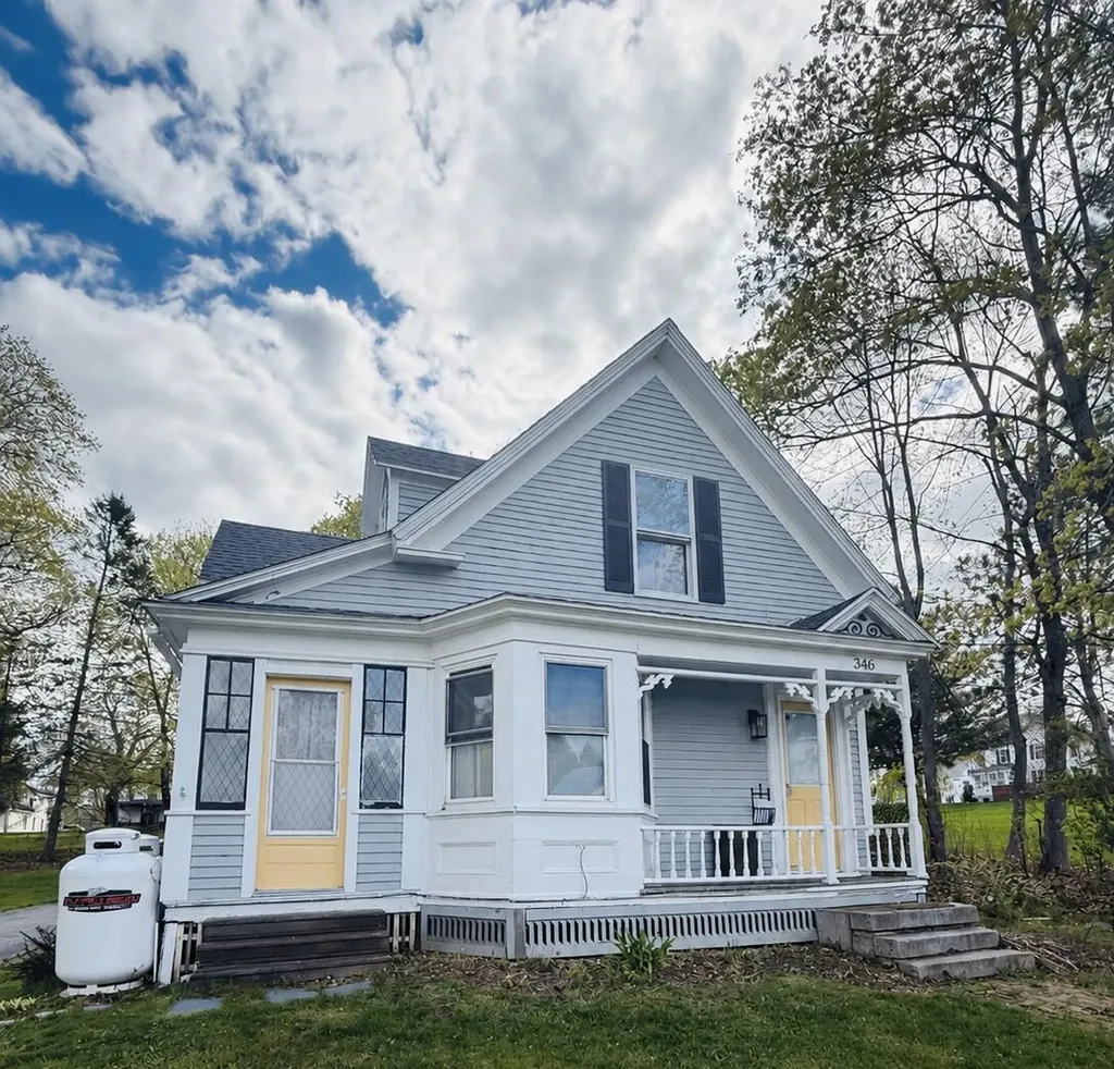 346 Lincoln Street Bangor ME 04401