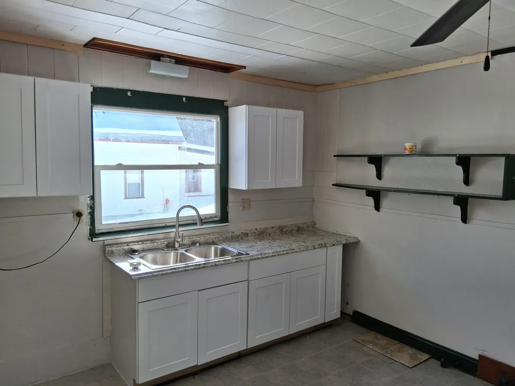 432 High Street Rumford ME 04276