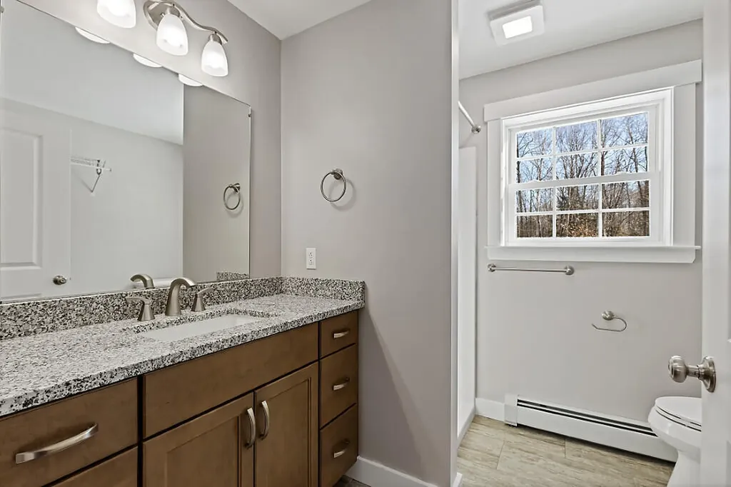 11 Pleasant Road Sidney ME 04330