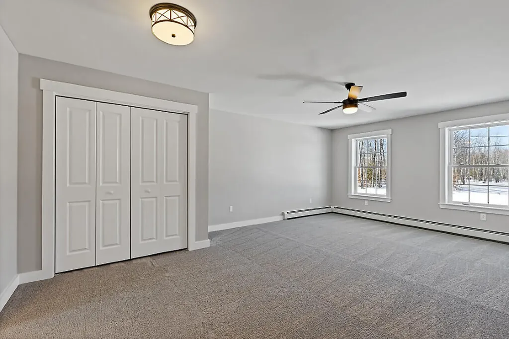 11 Pleasant Road Sidney ME 04330