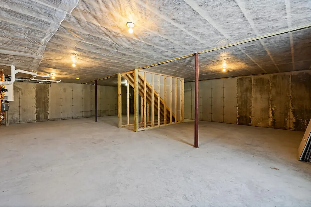 11 Pleasant Road Sidney ME 04330