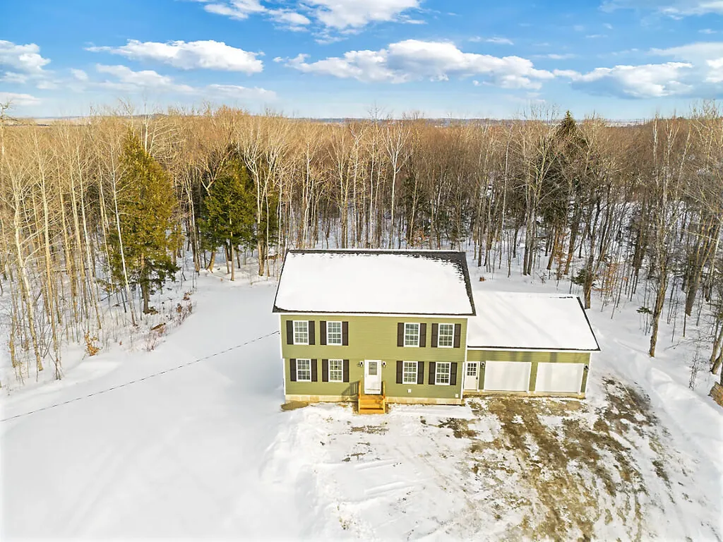 11 Pleasant Road Sidney ME 04330