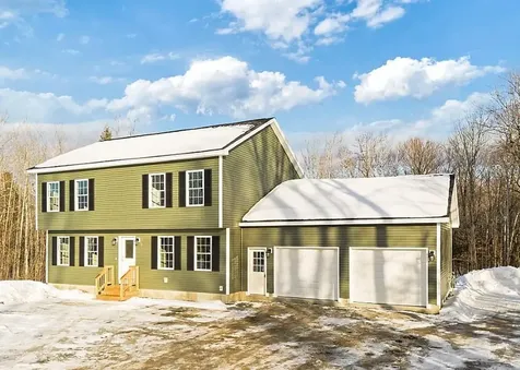 11 Pleasant Road Sidney ME 04330