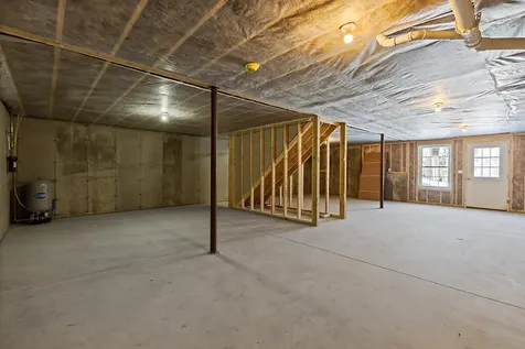 11 Pleasant Road Sidney ME 04330