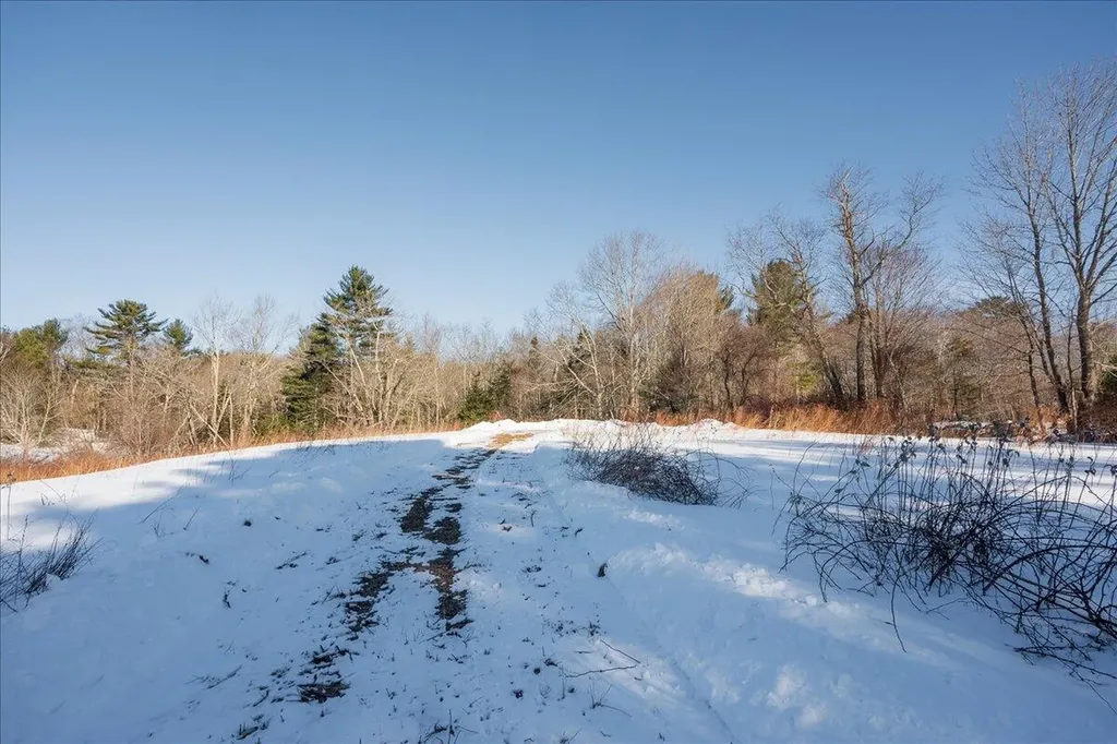 671 Rockland Street Rockport ME 04856