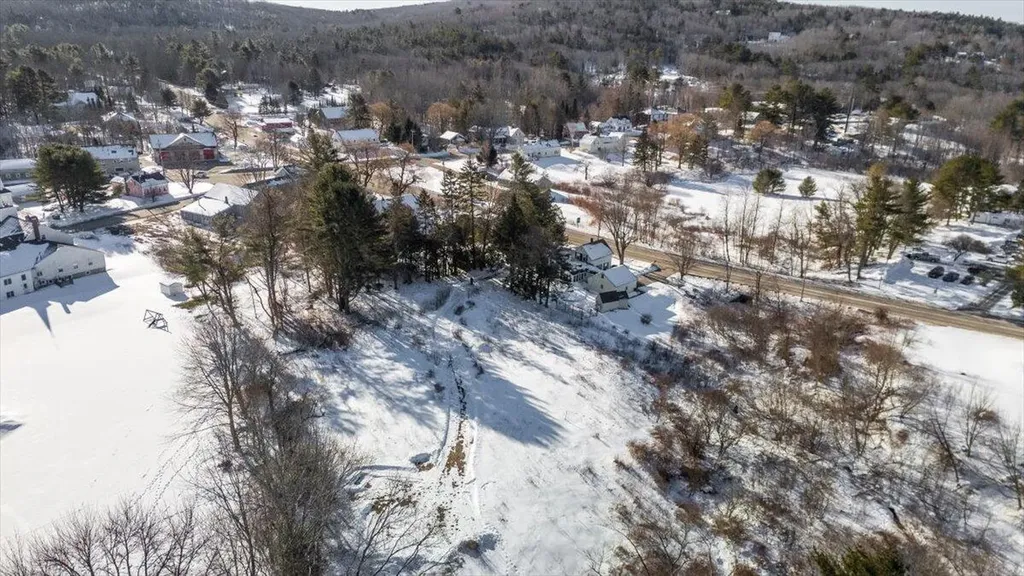671 Rockland Street Rockport ME 04856