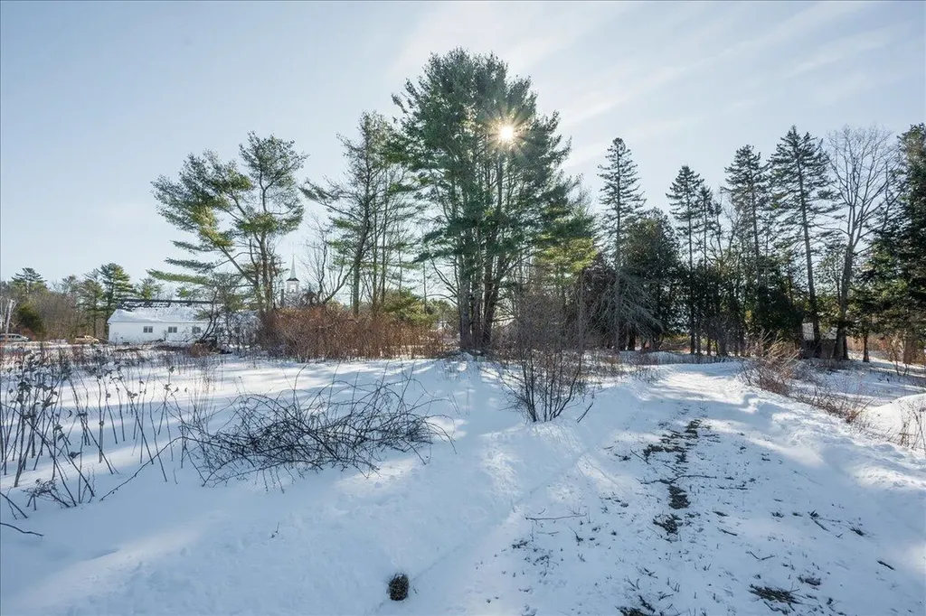 671 Rockland Street Rockport ME 04856