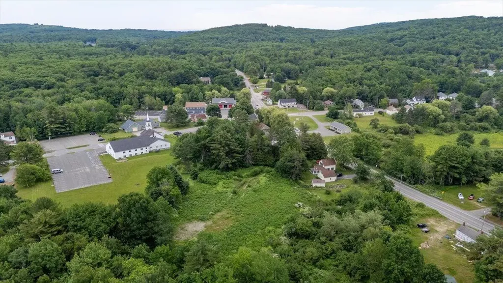 671 Rockland Street Rockport ME 04856