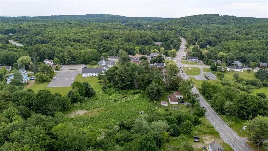 671 Rockland Street Rockport ME 04856
