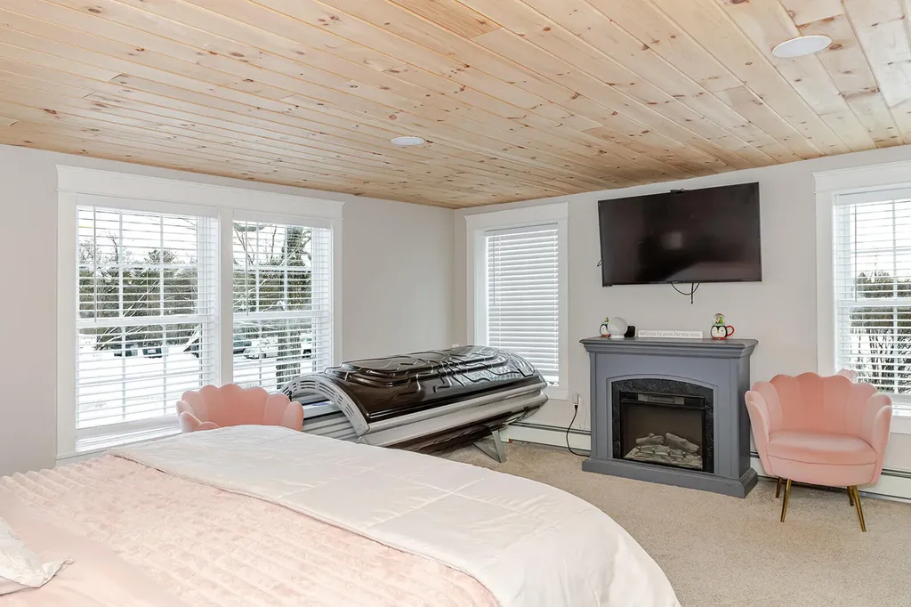 66 Bailey Hill Road Cambridge ME 04923