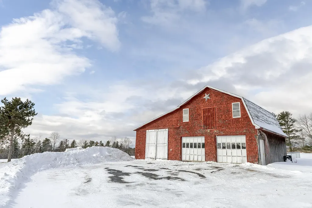 66 Bailey Hill Road Cambridge ME 04923
